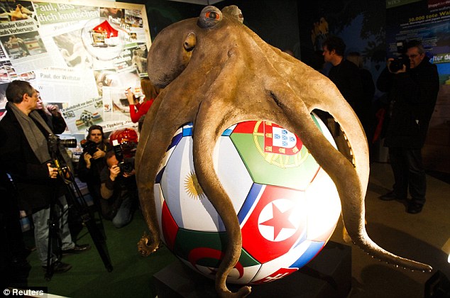 Paul the Octopus Monument